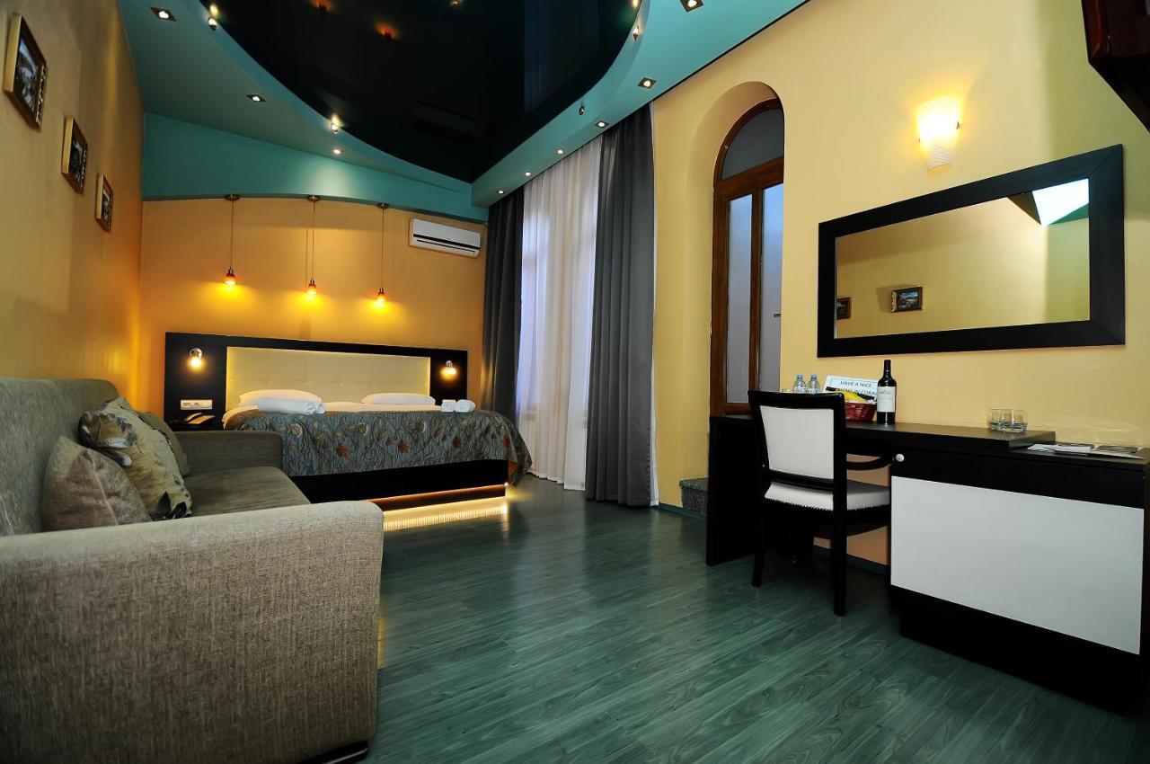 Coral Boutique Hotel Tbilisi Ngoại thất bức ảnh